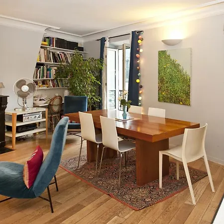 Chic Saint Germain Apartment *