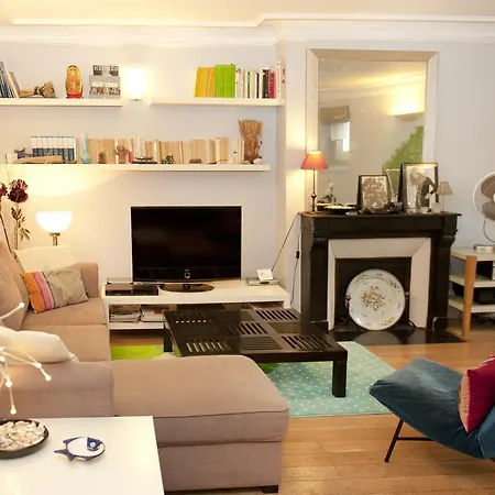Chic Saint Germain Apartment Paris